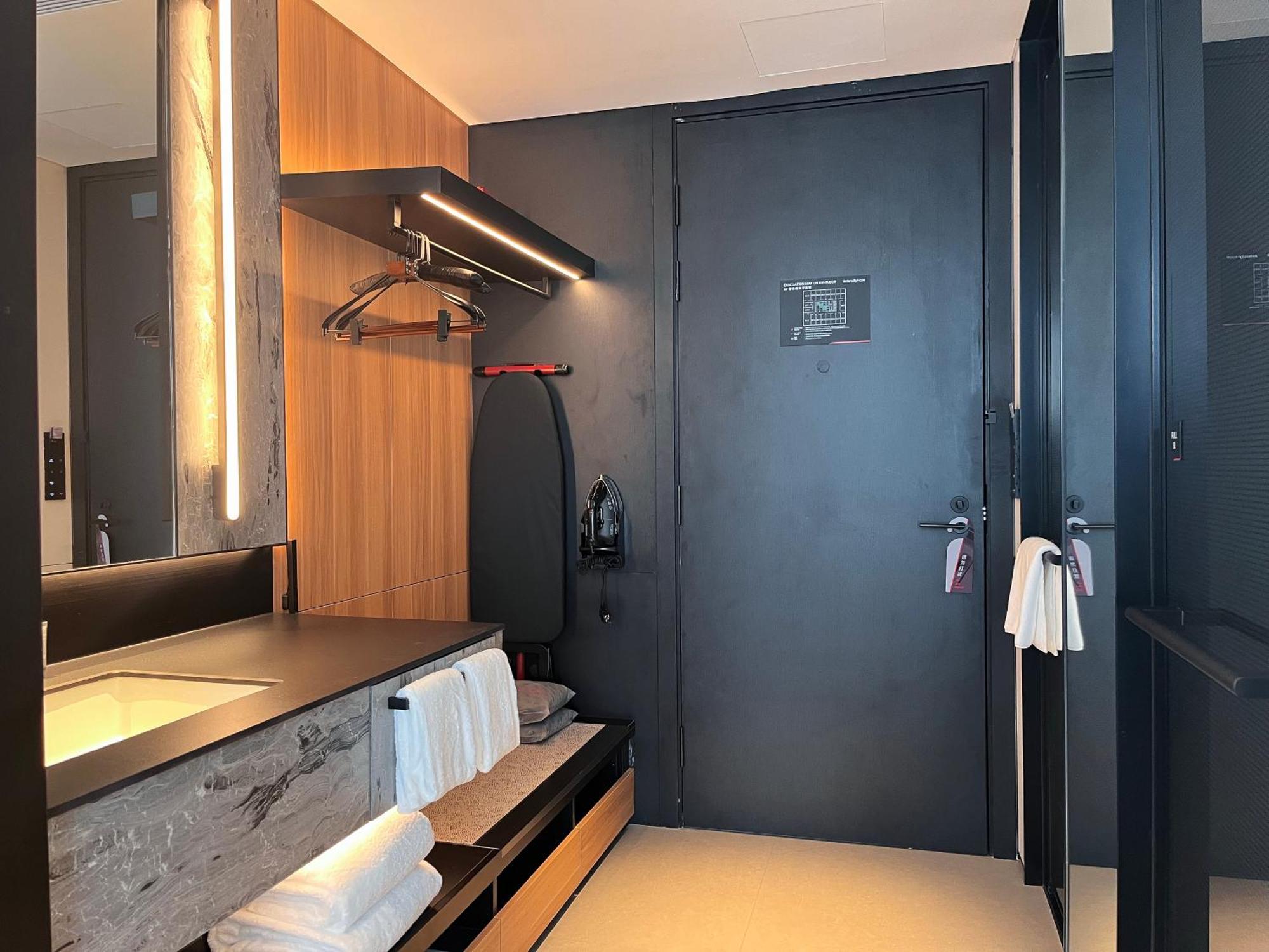 Intercity Hotel Guangzhou South Railway Station - Free Minibar Including Erdinger Weissbier 외부 사진