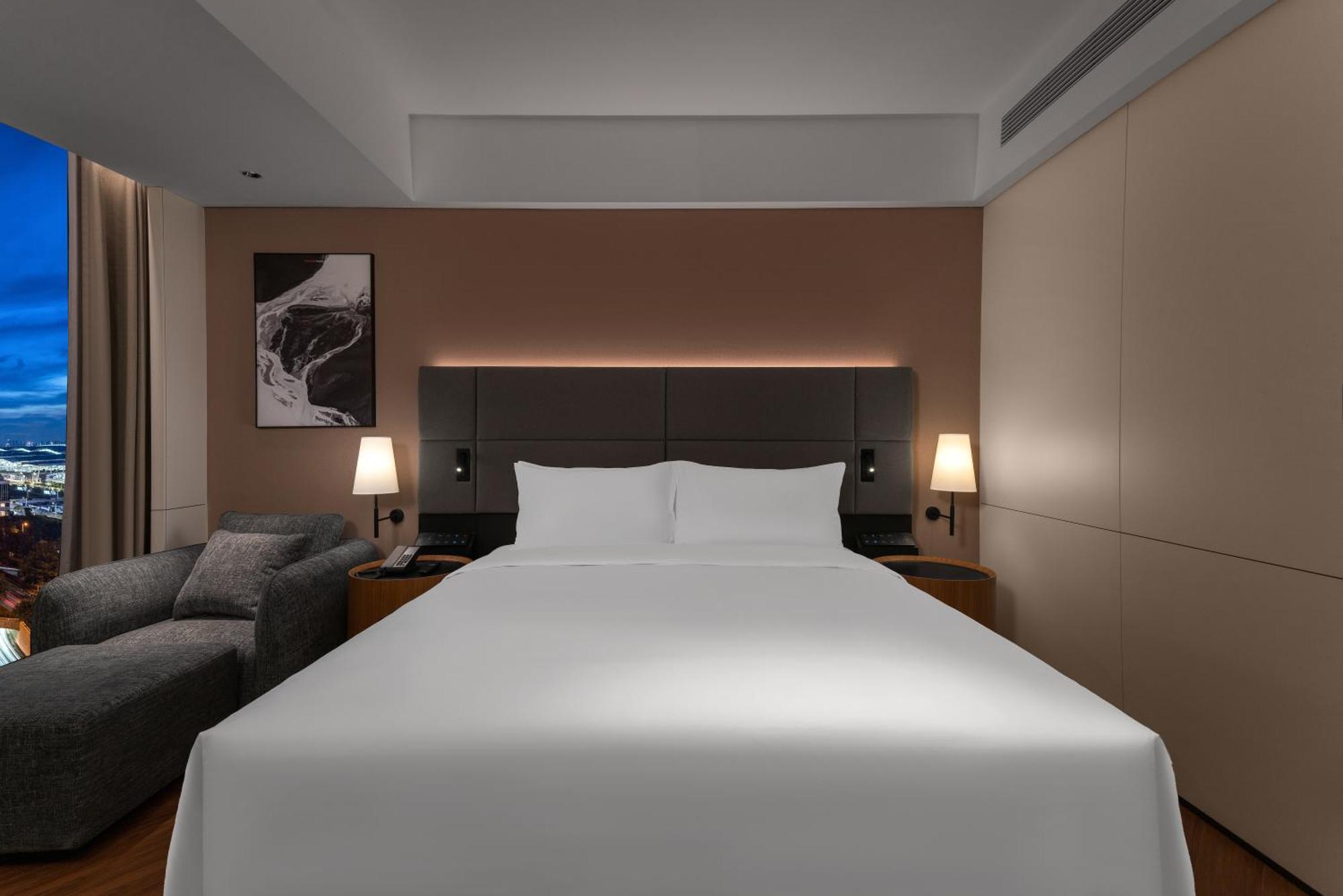 Intercity Hotel Guangzhou South Railway Station - Free Minibar Including Erdinger Weissbier 외부 사진
