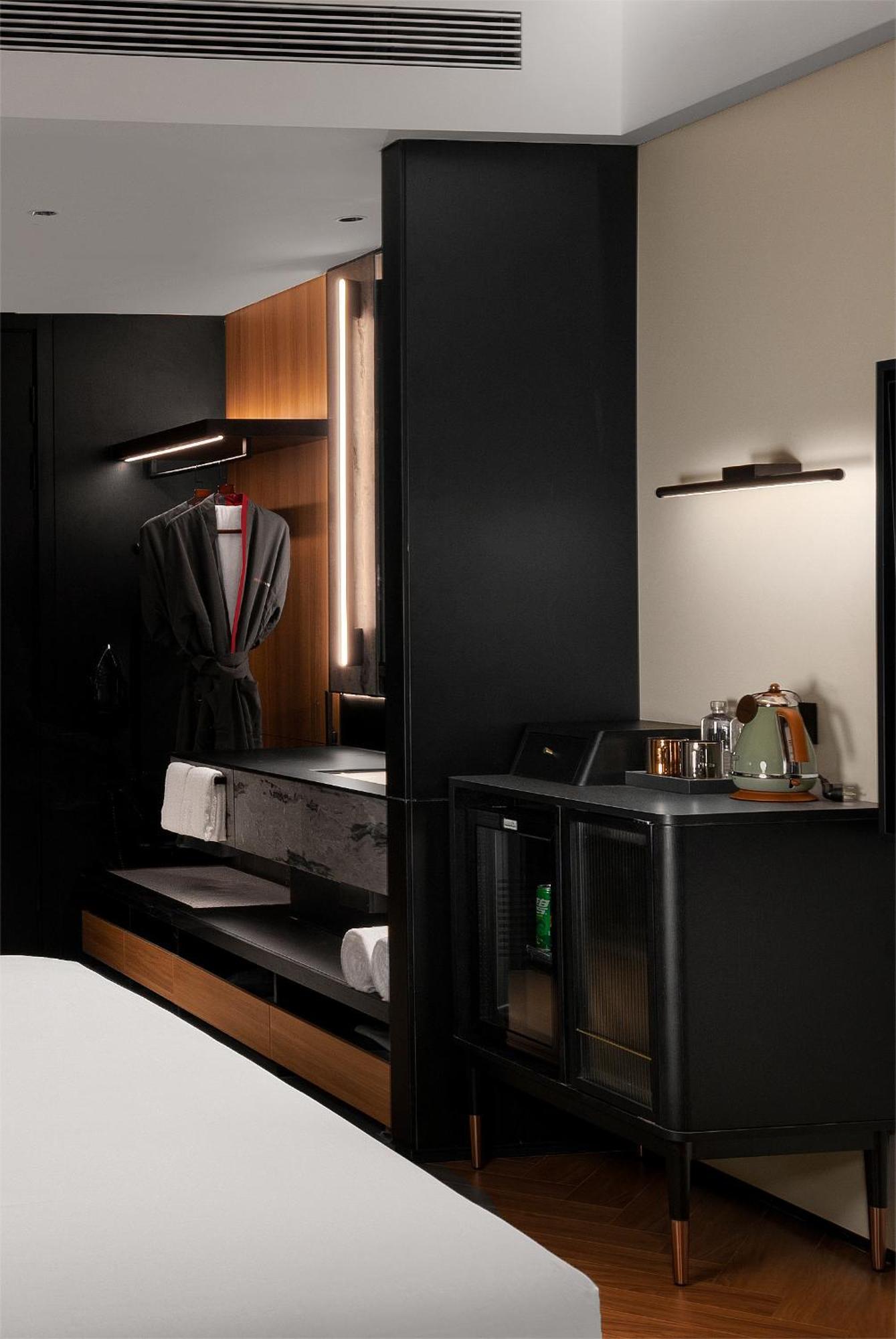 Intercity Hotel Guangzhou South Railway Station - Free Minibar Including Erdinger Weissbier 외부 사진